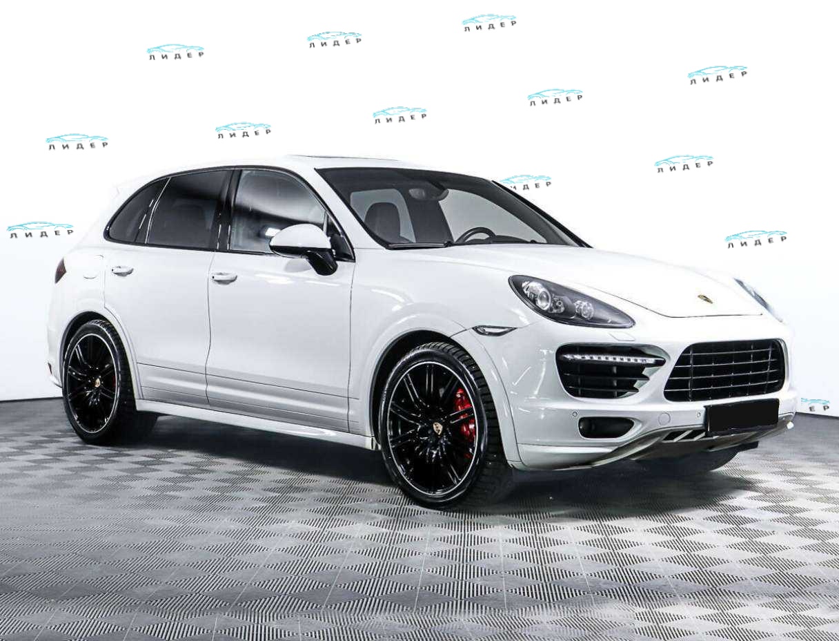 Б/У Порш Кайен 2012 года. Фото: #2