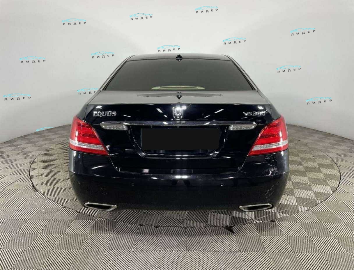 Б/У Хендай Экус 2013 года. Фото: #2