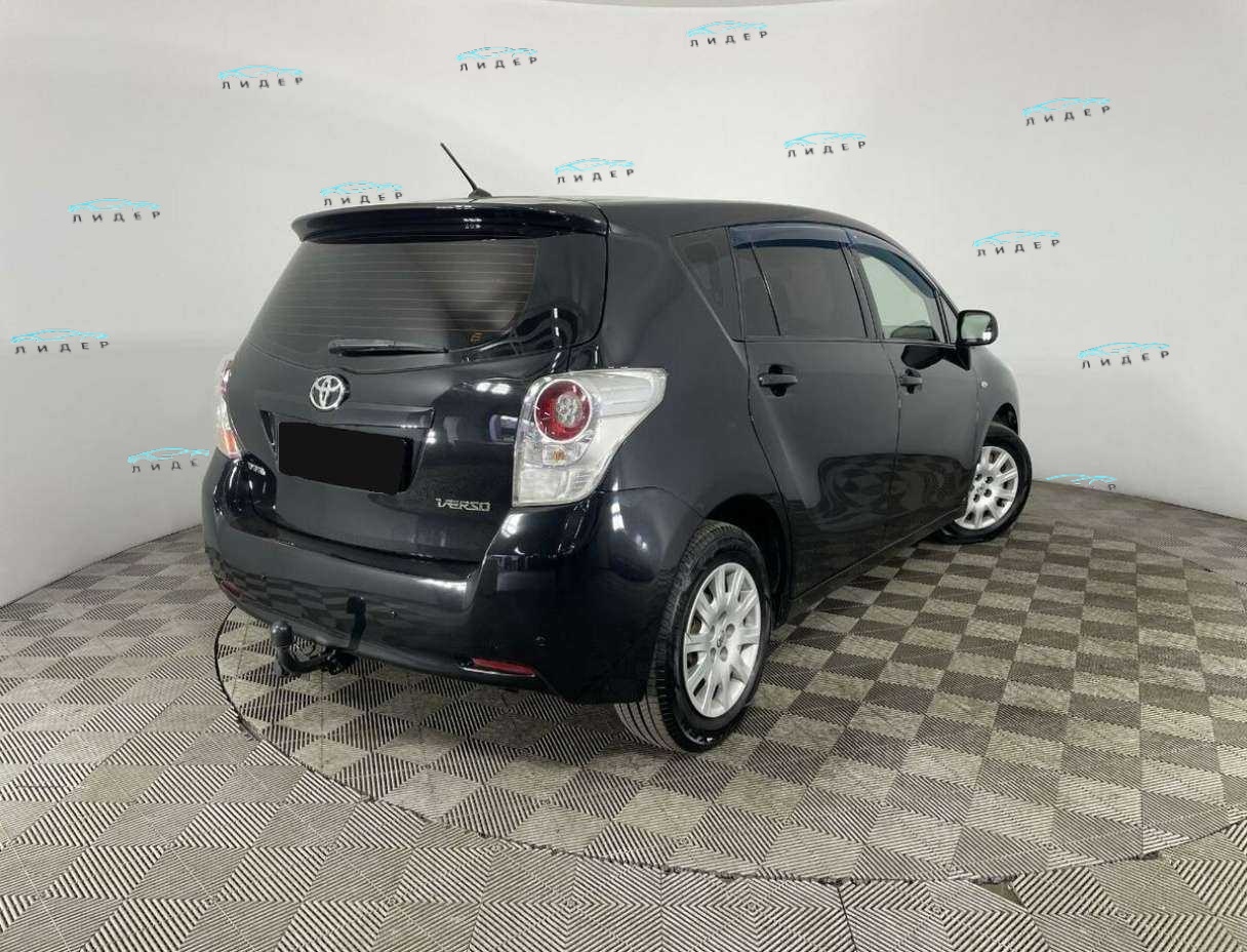 Б/У Тойота Версо 2011 года. Фото: #5