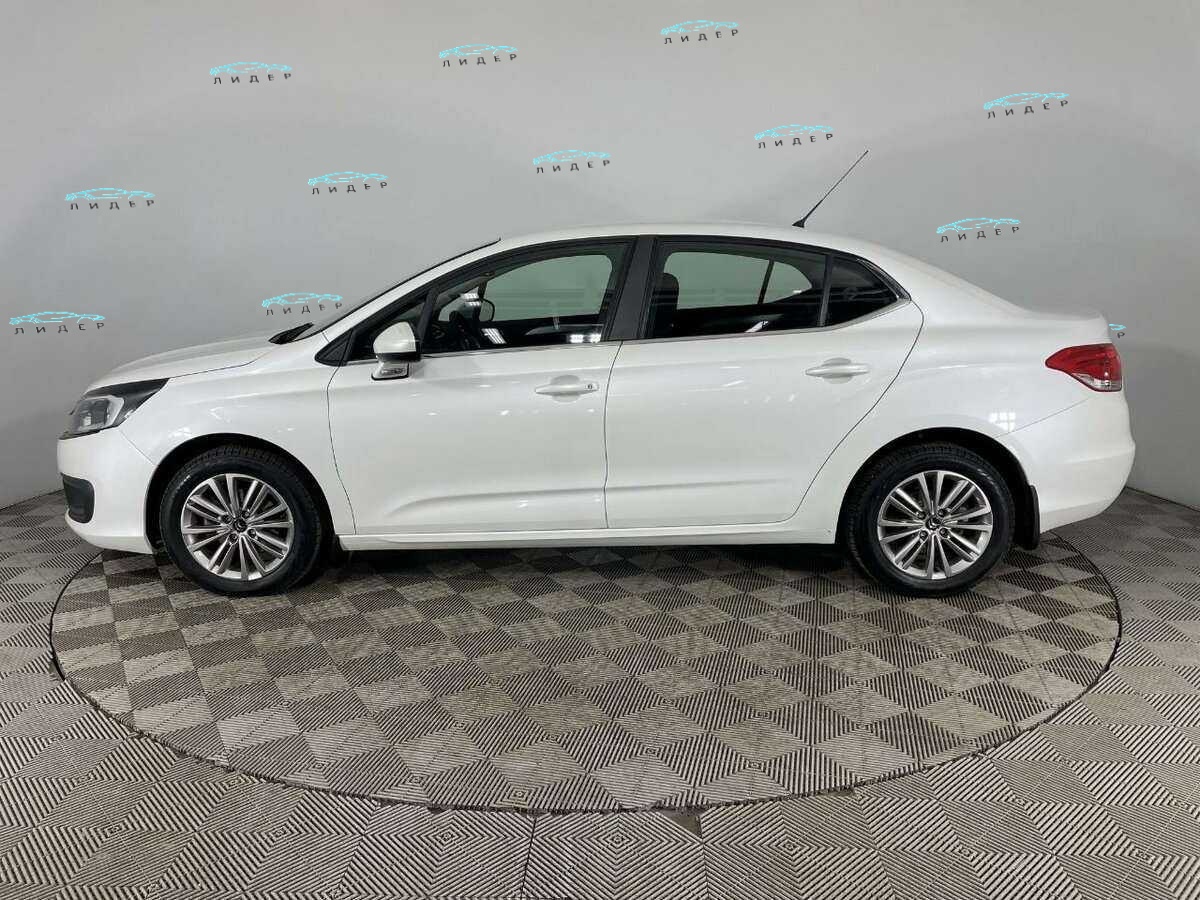 Б/У Ситроен Ц4 2021 года. Фото: #4