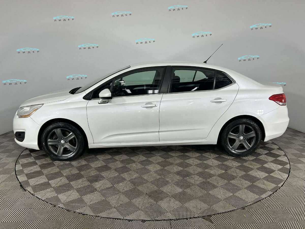 Б/У Ситроен Ц4 2013 года. Фото: #3