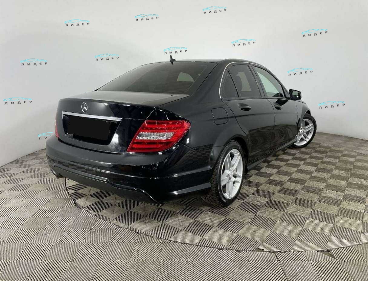 Б/У Мерседес-Бенц Ц-Класс 2012 года. Фото: #5