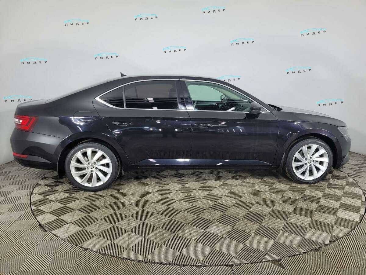 Б/У Шкода Суперб 2016 года. Фото: #3