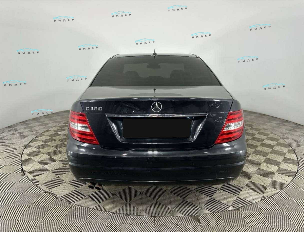 Б/У Мерседес-Бенц Ц-Класс 2011 года. Фото: #2