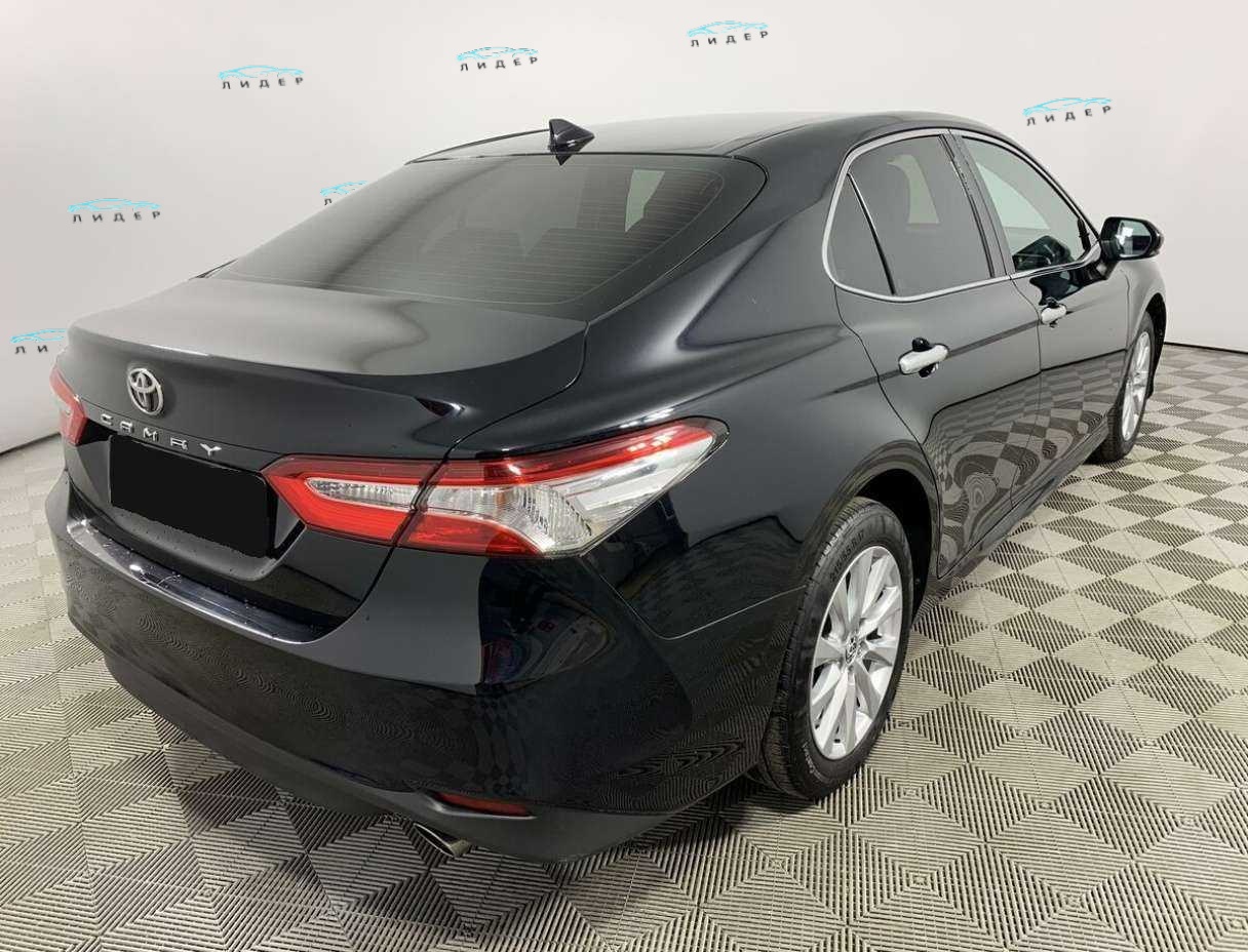 Б/У Тойота Камри 2019 года. Фото: #3