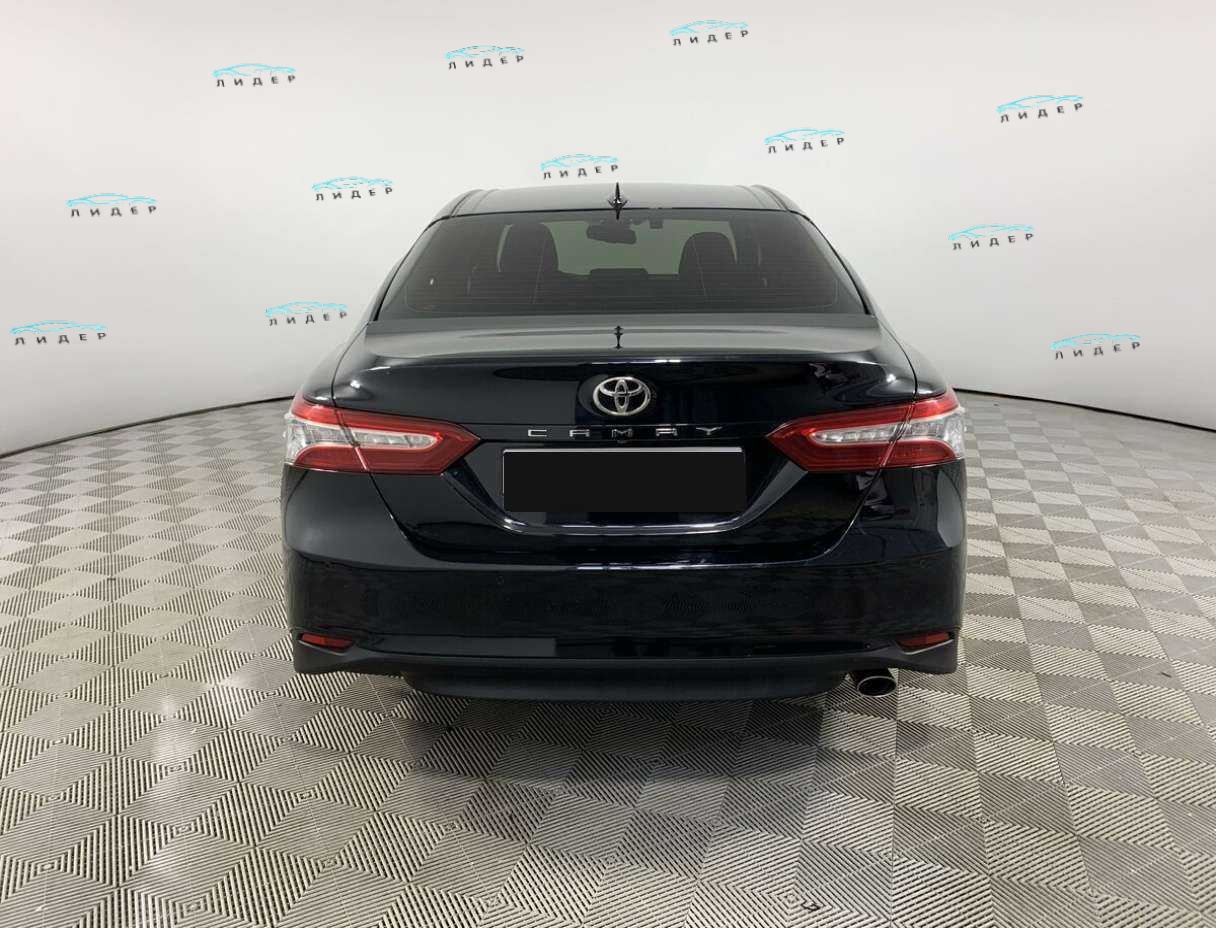 Б/У Тойота Камри 2021 года. Фото: #4