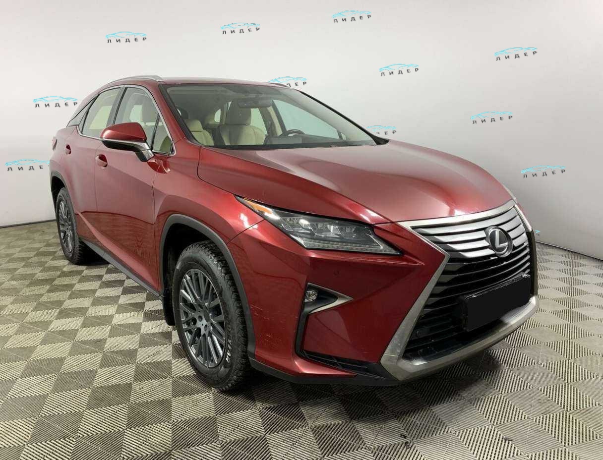 Б/У Лексус Р-Икс 2017 года. Фото: #2
