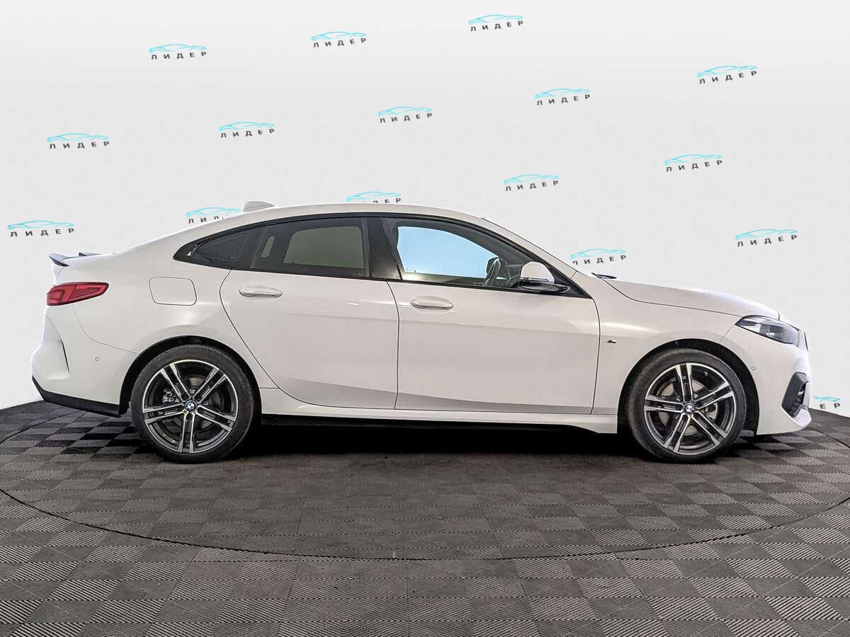 Б/У БМВ 2 серии 2021 года. Фото: #3