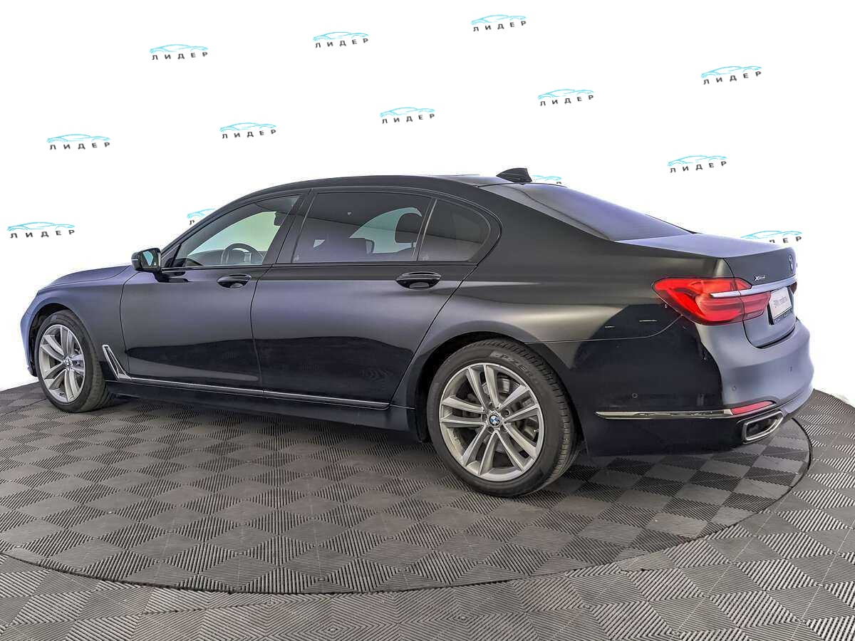 Б/У БМВ 7 серии 2017 года. Фото: #6