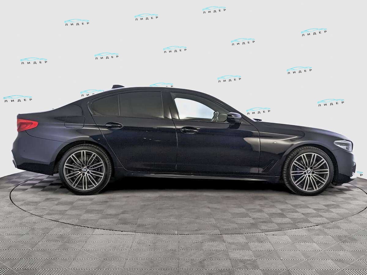 Б/У БМВ 5 серии 2019 года. Фото: #3