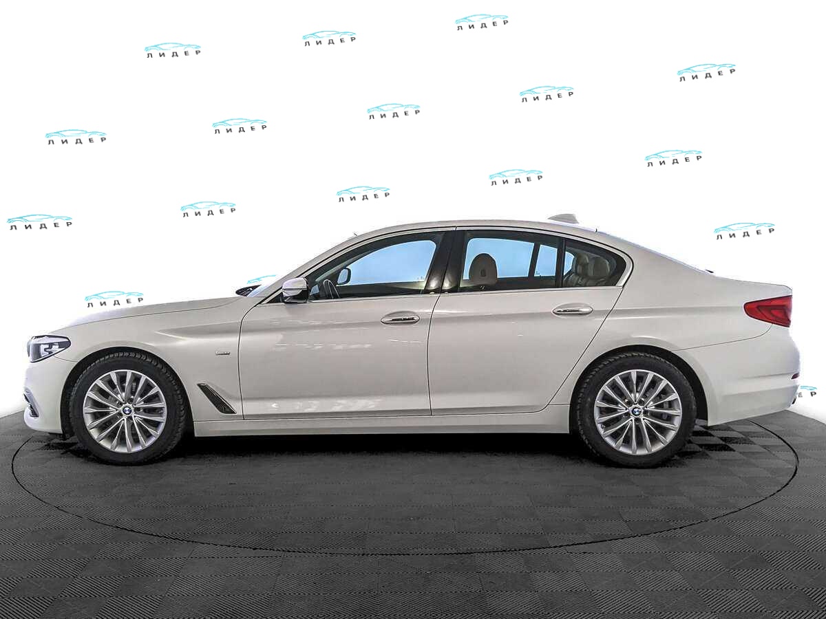 Б/У БМВ 5 серии 2017 года. Фото: #7
