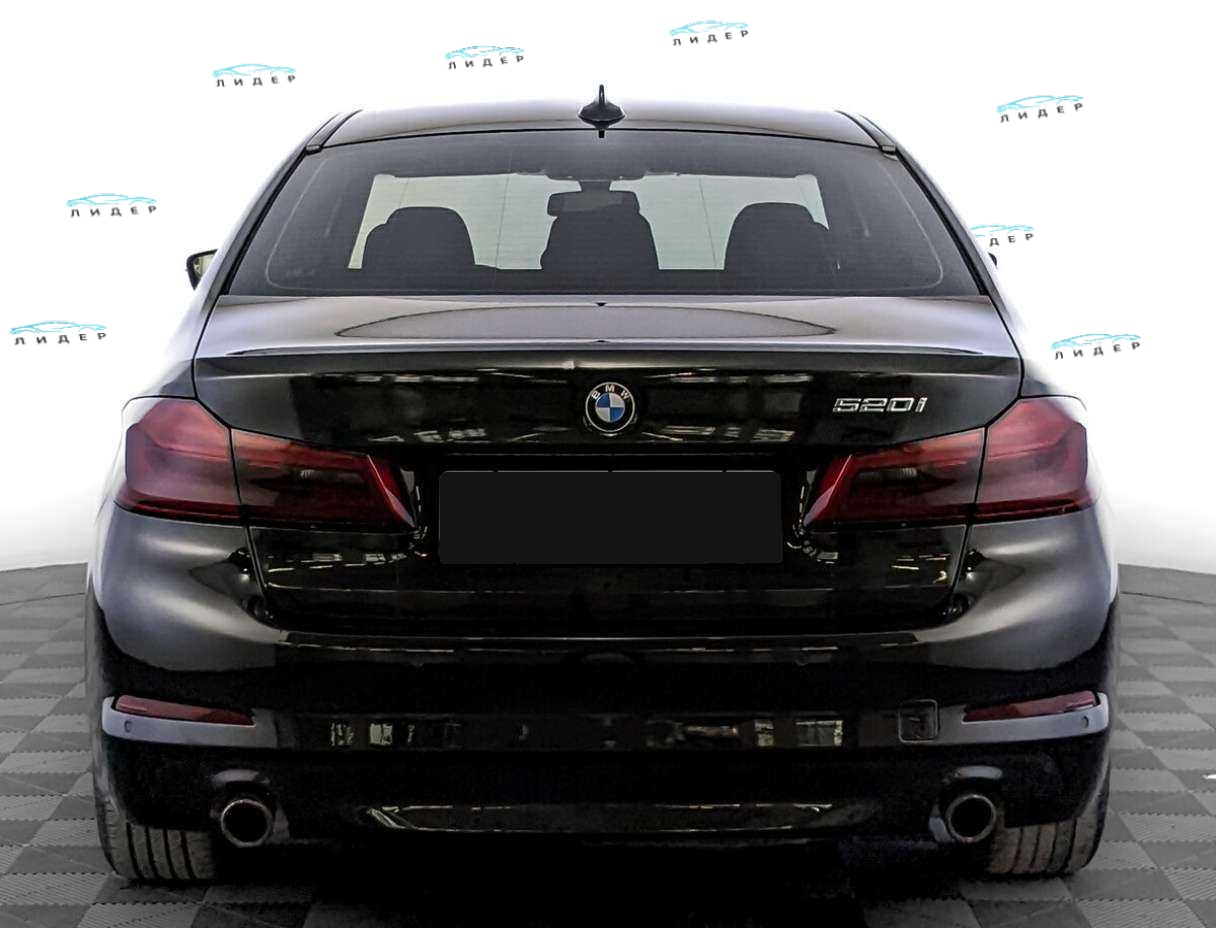 Б/У БМВ 5 серии 2018 года. Фото: #4