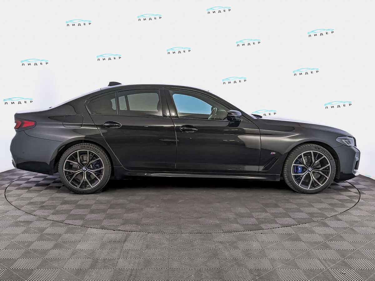 Б/У БМВ 5 серии 2021 года. Фото: #3