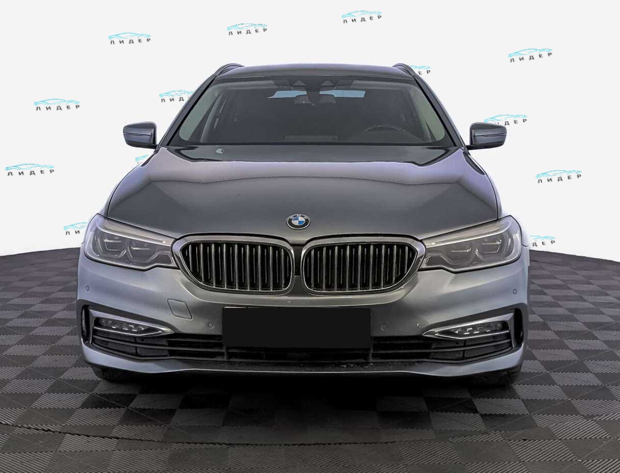 Б/У БМВ 5 серии 2019 года. Фото: #1