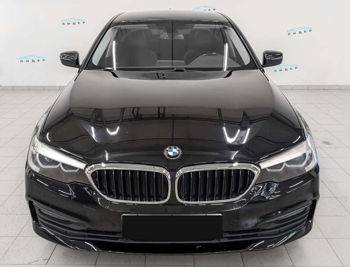 Б/У БМВ 5 серии 2019 года. Фото: #1
