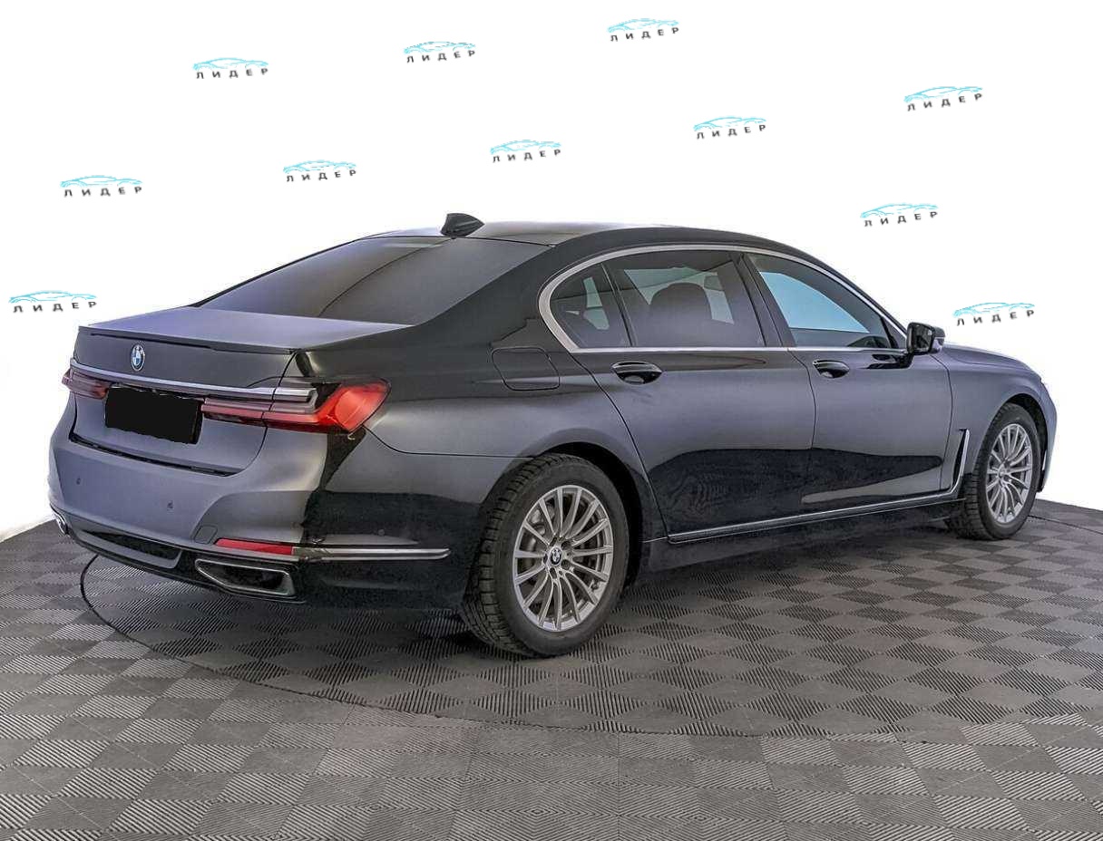 Б/У БМВ 7 серии 2019 года. Фото: #4