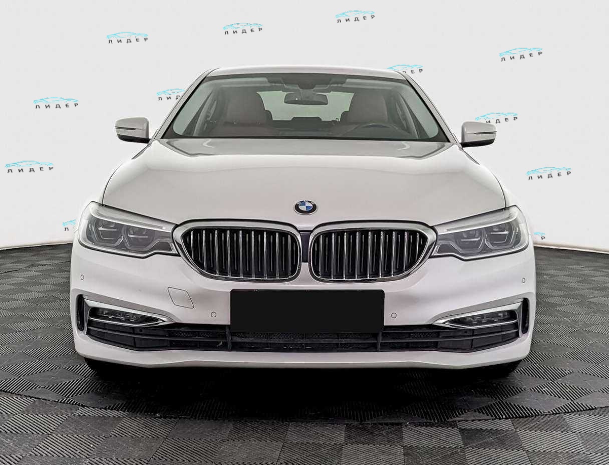 Б/У БМВ 5 серии 2019 года. Фото: #1