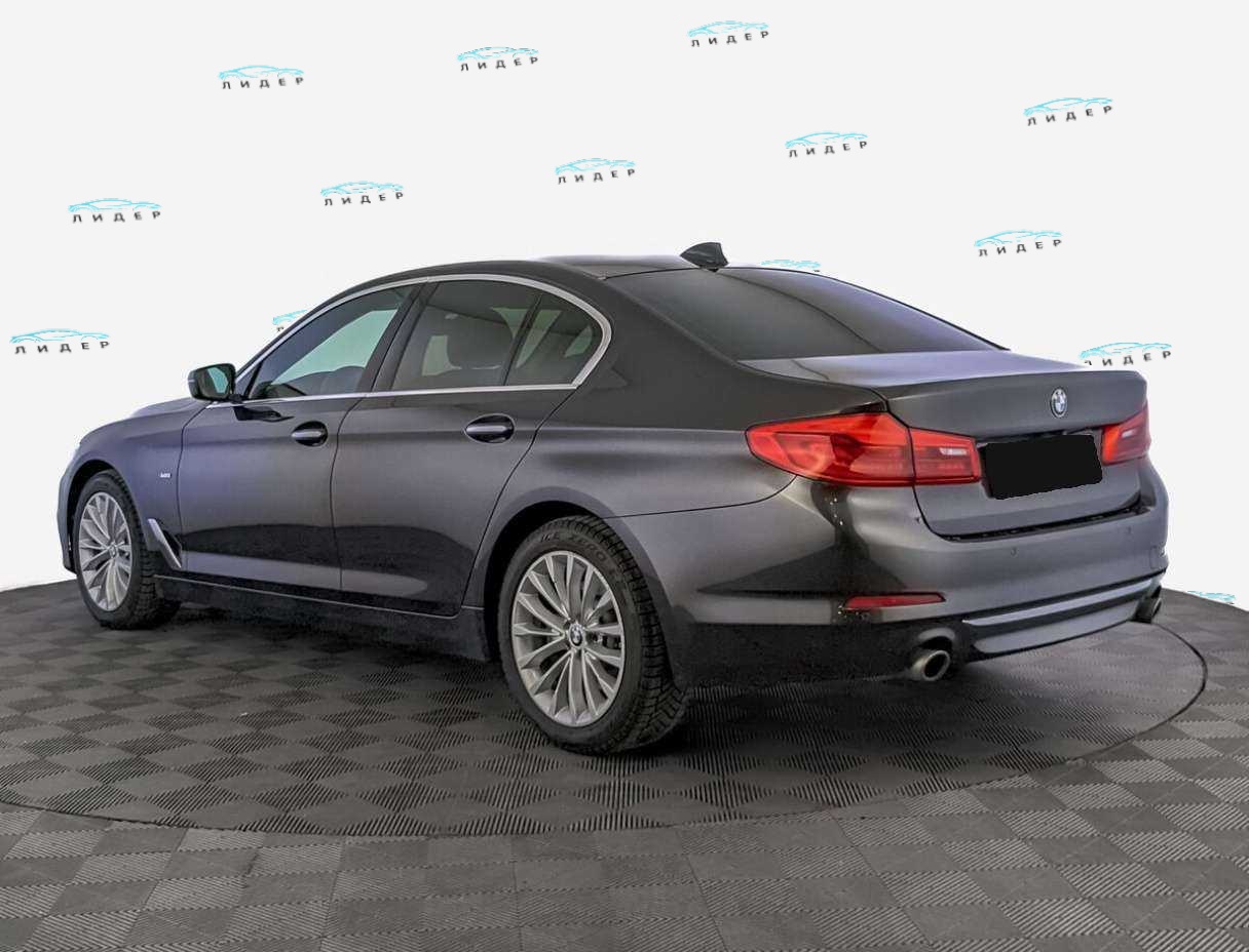 Б/У БМВ 5 серии 2017 года. Фото: #6