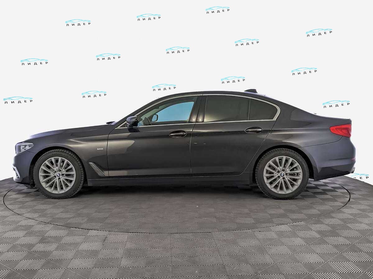 Б/У БМВ 5 серии 2017 года. Фото: #7