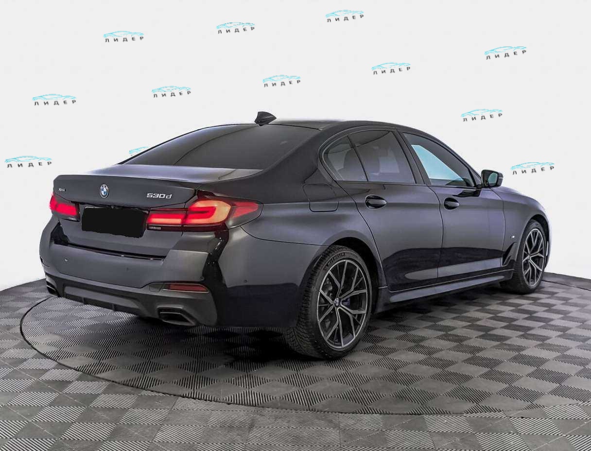 Б/У БМВ 5 серии 2021 года. Фото: #2