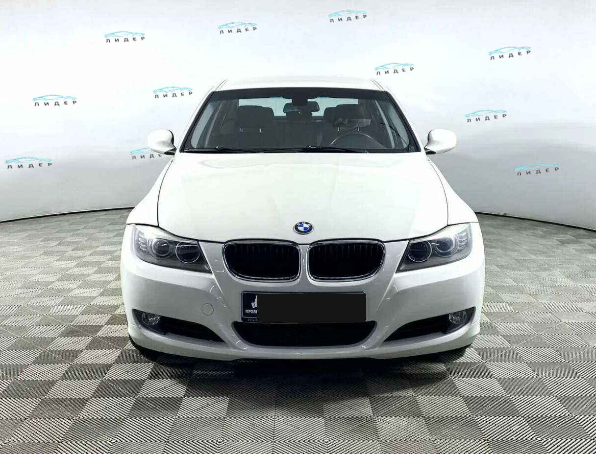 Б/У БМВ 3 серии 2011 года. Фото: #1