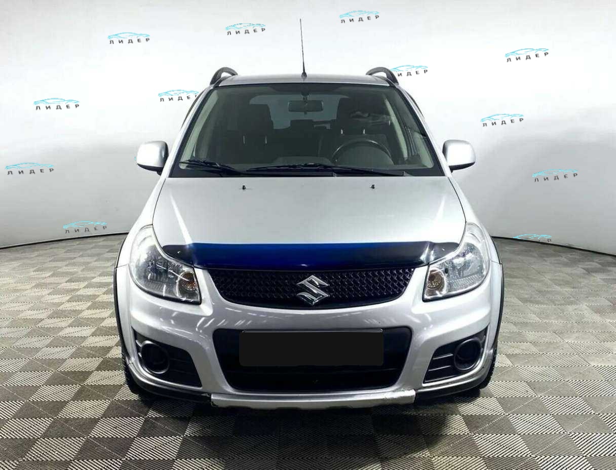 Б/У Сузуки С-Икс4 2010 года. Фото: #1