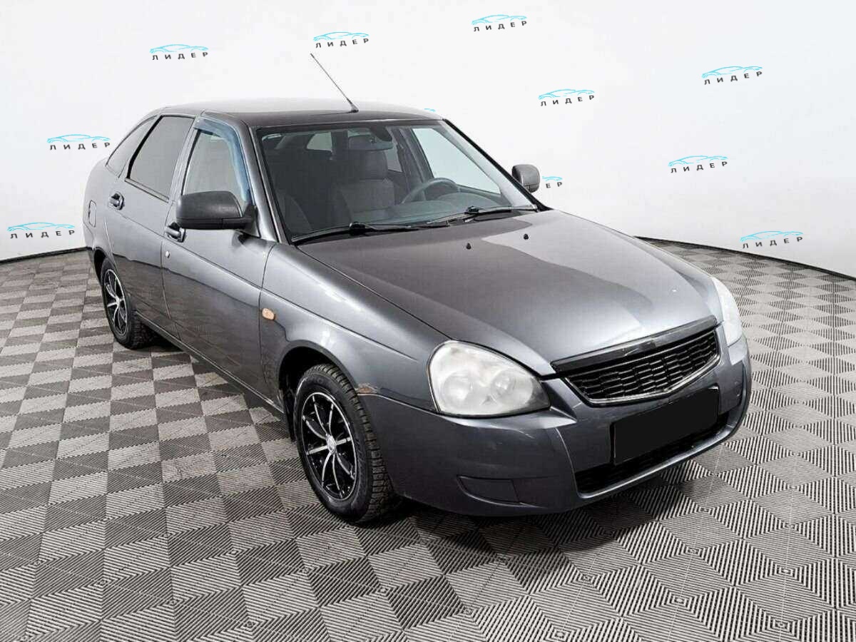 Б/У Лада (ВАЗ) Приора 2013 года. Фото: #2