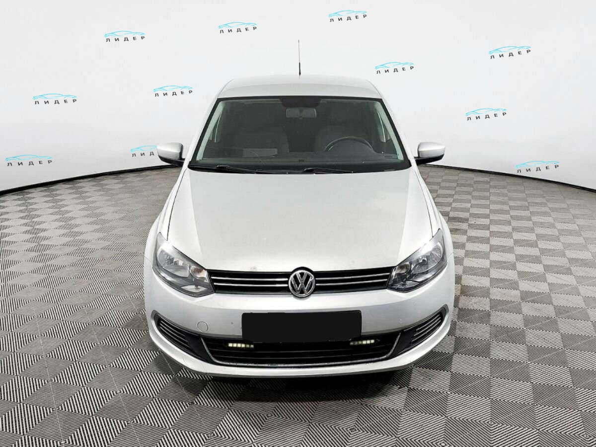 Б/У Фольксваген Поло 2011 года. Фото: #1