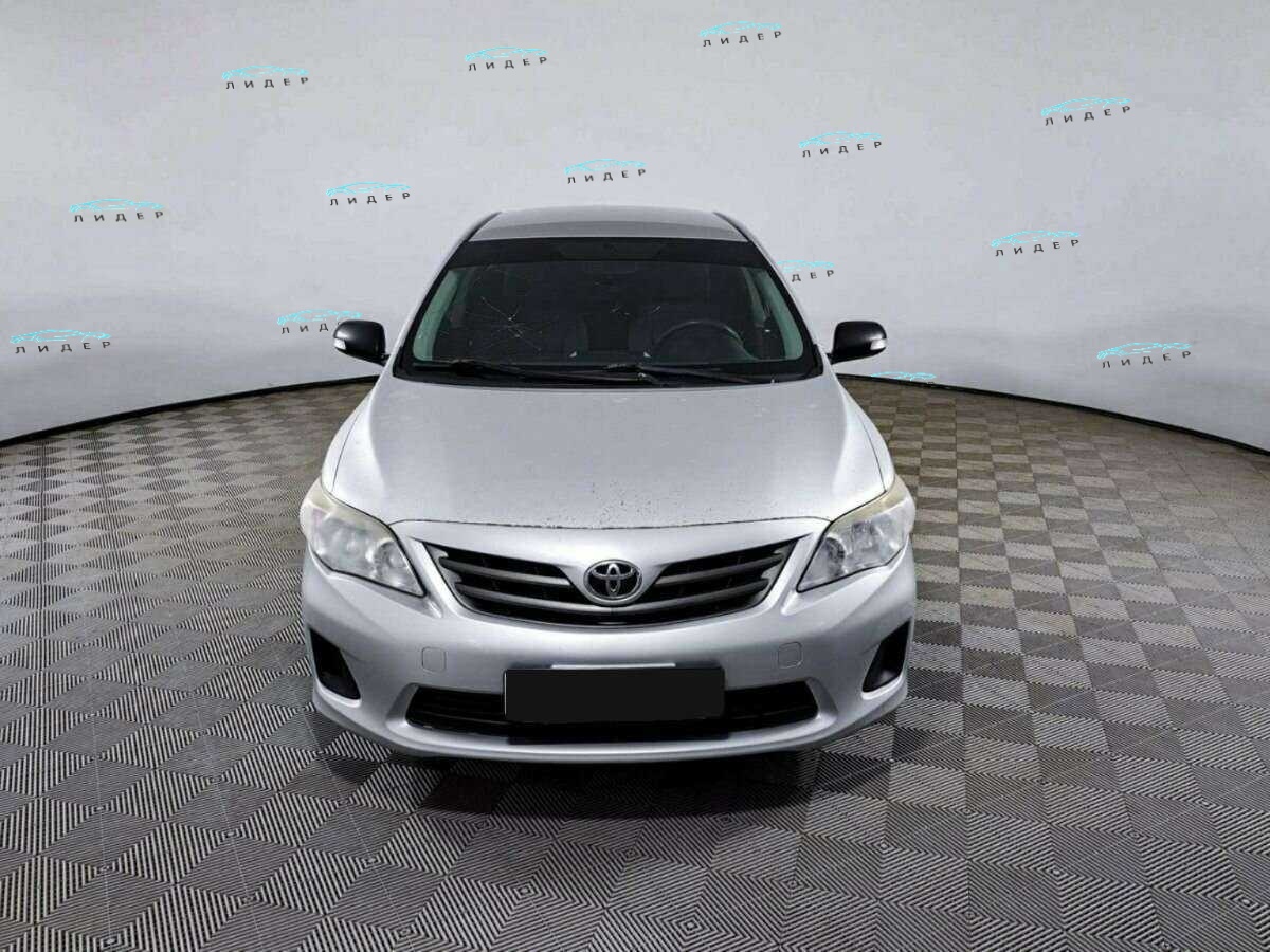 Б/У Тойота Королла 2010 года. Фото: #1