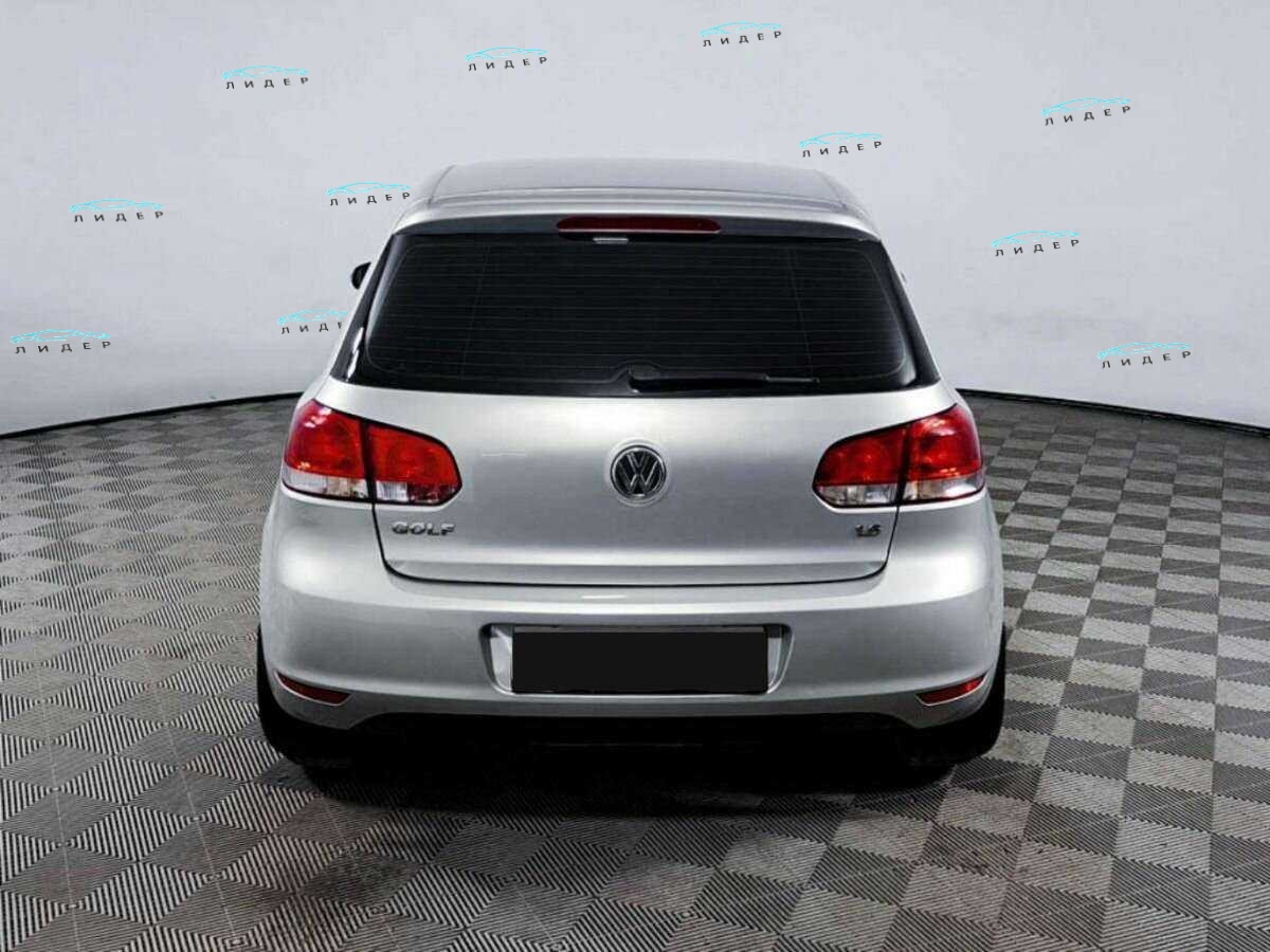 Б/У Фольксваген Гольф 2010 года. Фото: #5