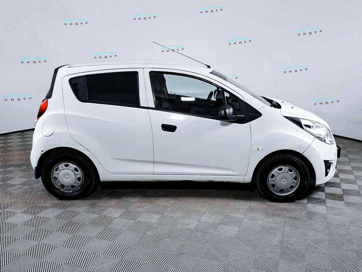 Б/У Шевроле Спарк 2013 года. Фото: #3