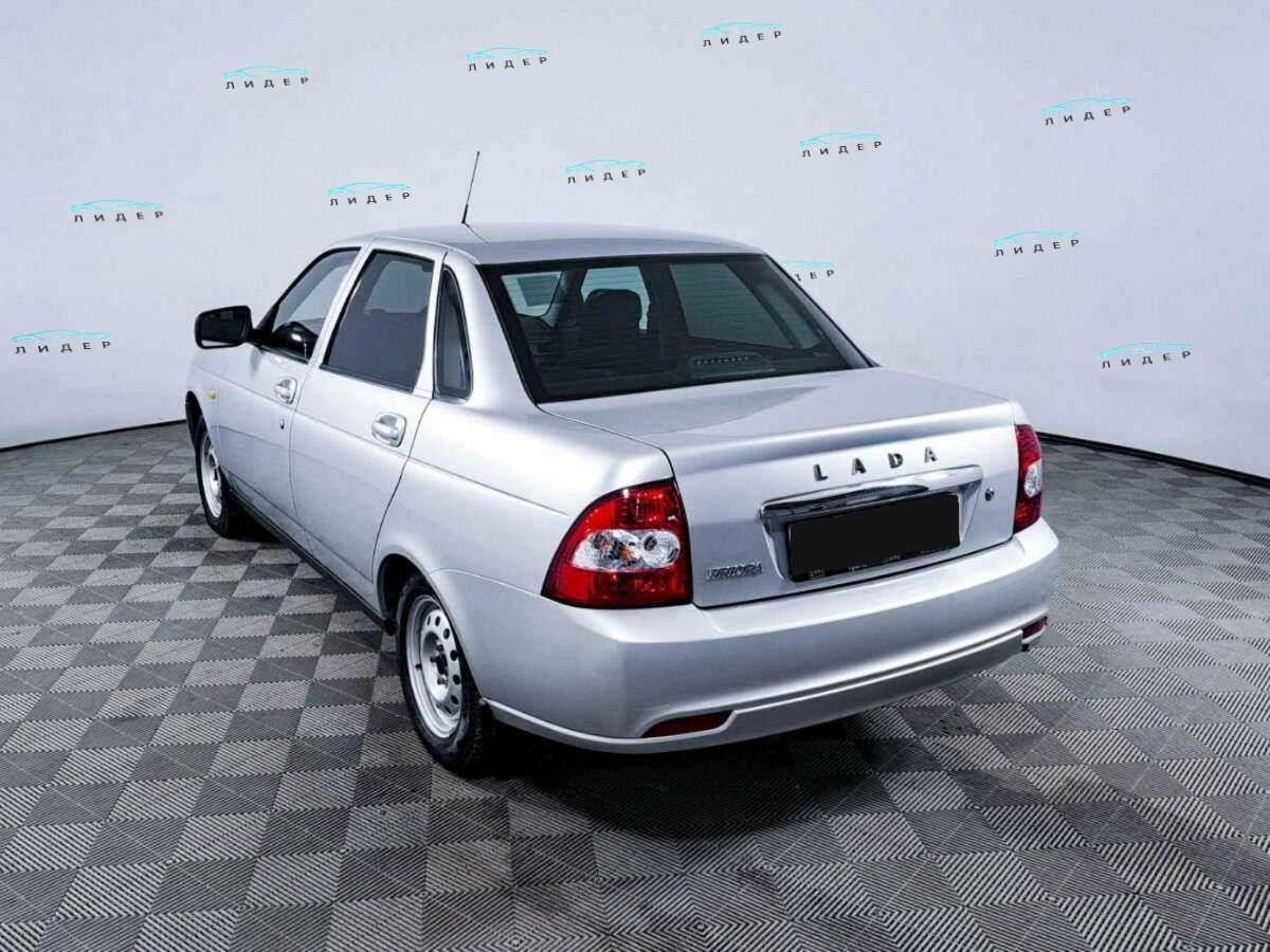Б/У Лада (ВАЗ) Приора 2017 года. Фото: #6