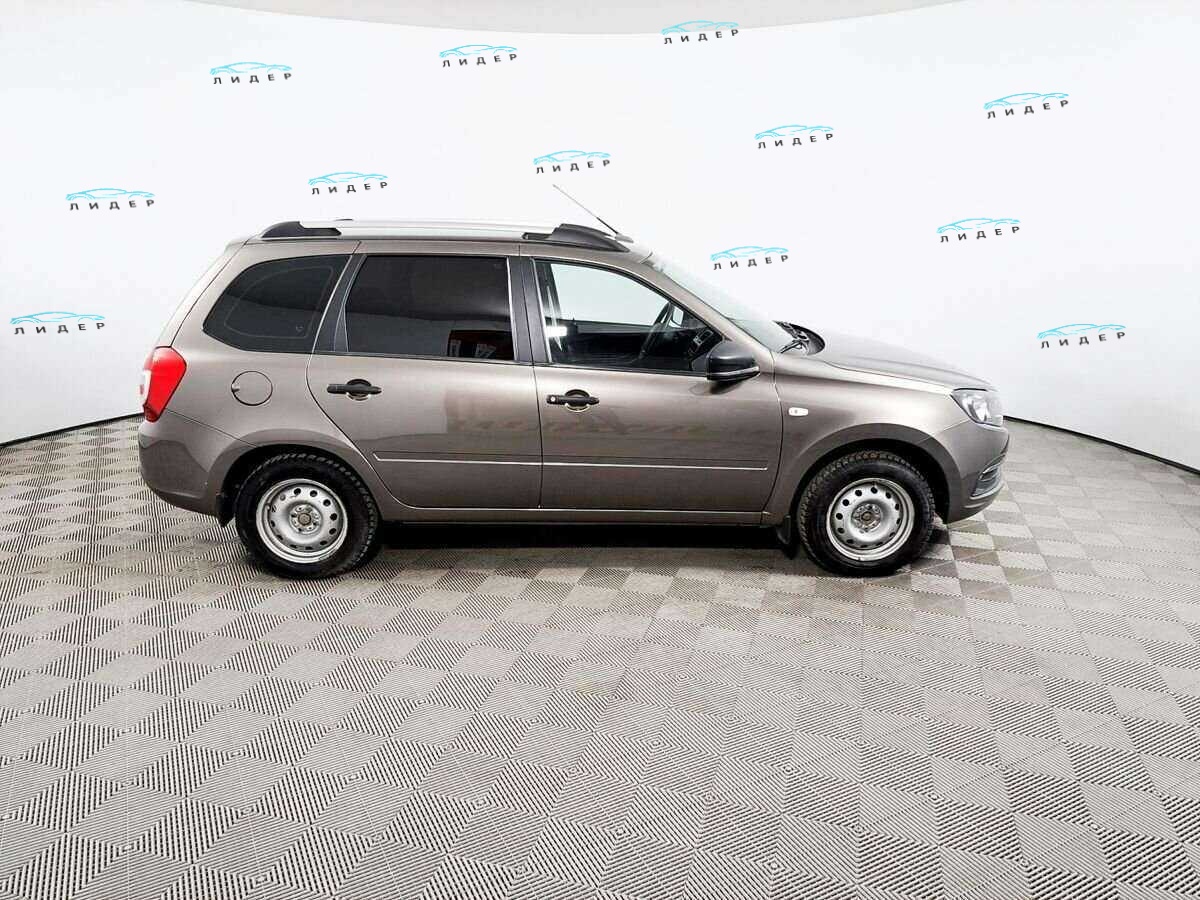 Б/У Лада (ВАЗ) Гранта 2020 года. Фото: #3