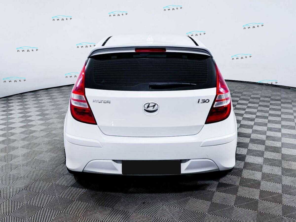 Б/У Хендай ай30 2011 года. Фото: #5