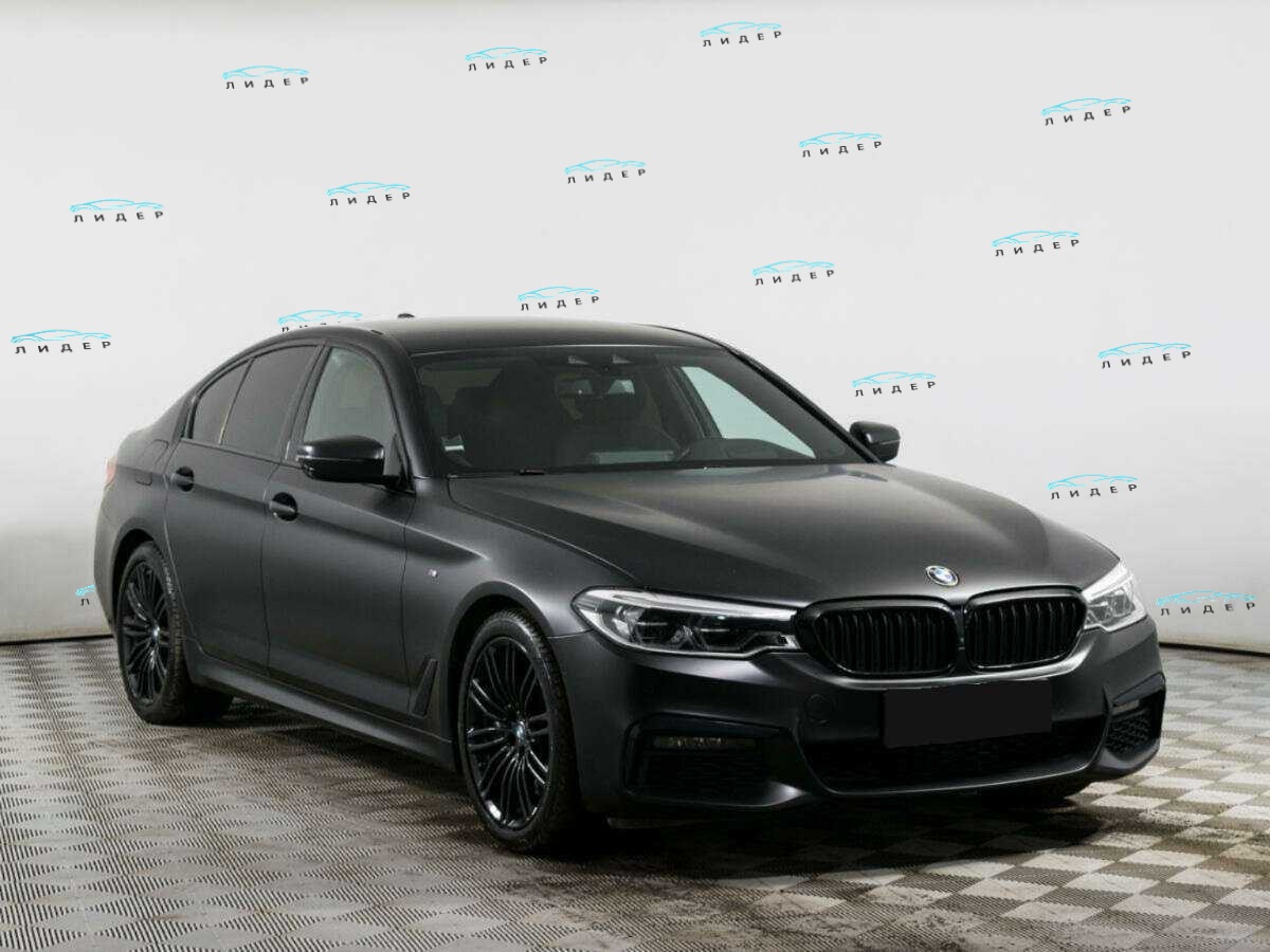 Б/У БМВ 5 серии 2020 года. Фото: #2