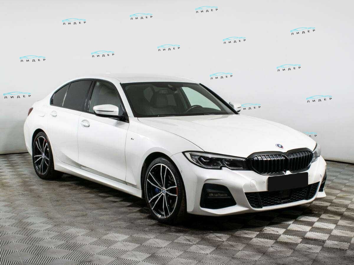 Б/У БМВ 3 серии 2021 года. Фото: #2