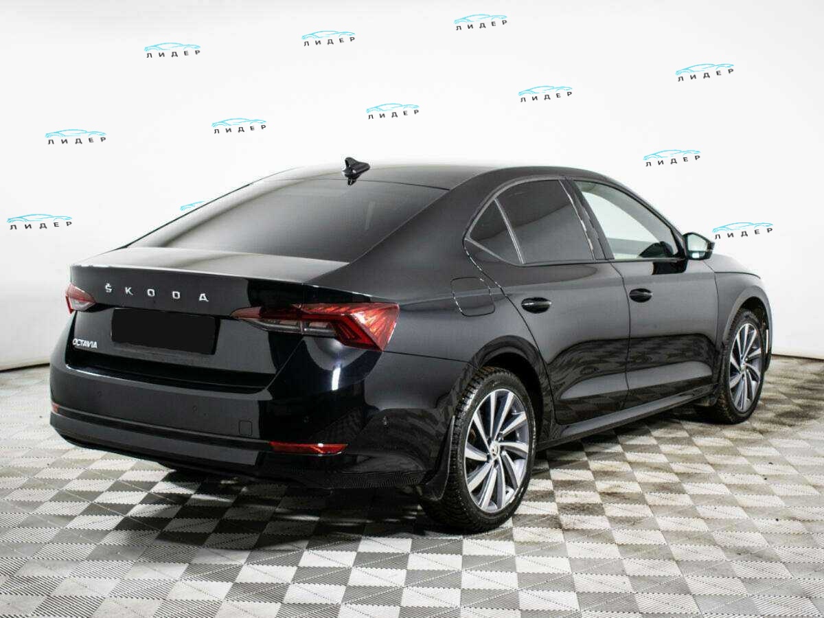 Б/У Шкода Октавия 2021 года. Фото: #4