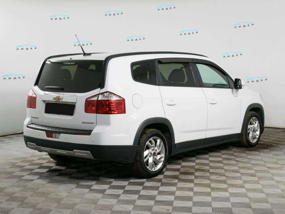 Б/У Шевроле Орландо 2014 года. Фото: #3