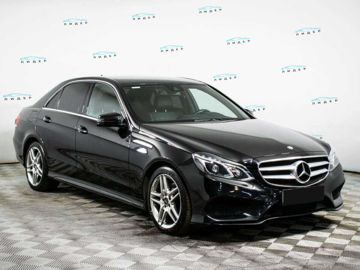 Б/У Мерседес-Бенц Е-Класс 2014 года. Фото: #2
