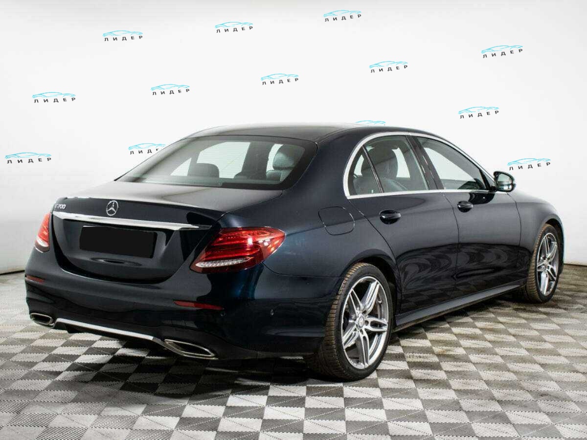 Б/У Мерседес-Бенц Е-Класс 2016 года. Фото: #3
