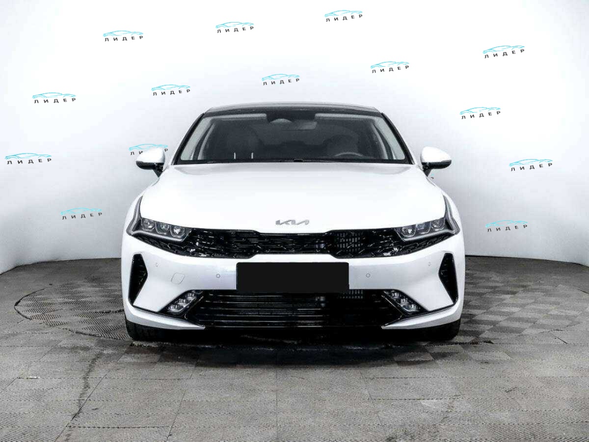 Б/У Киа К5 2022 года. Фото: #1