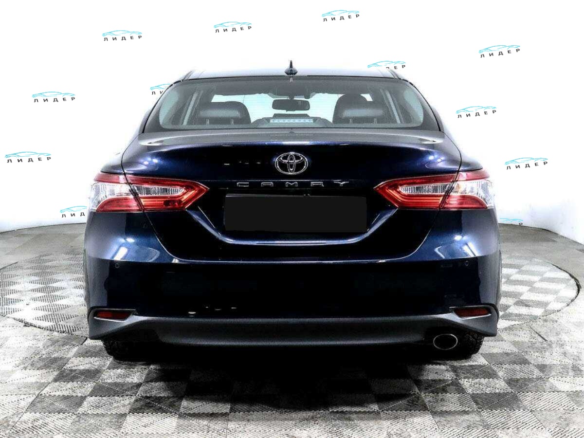 Б/У Тойота Камри 2019 года. Фото: #4