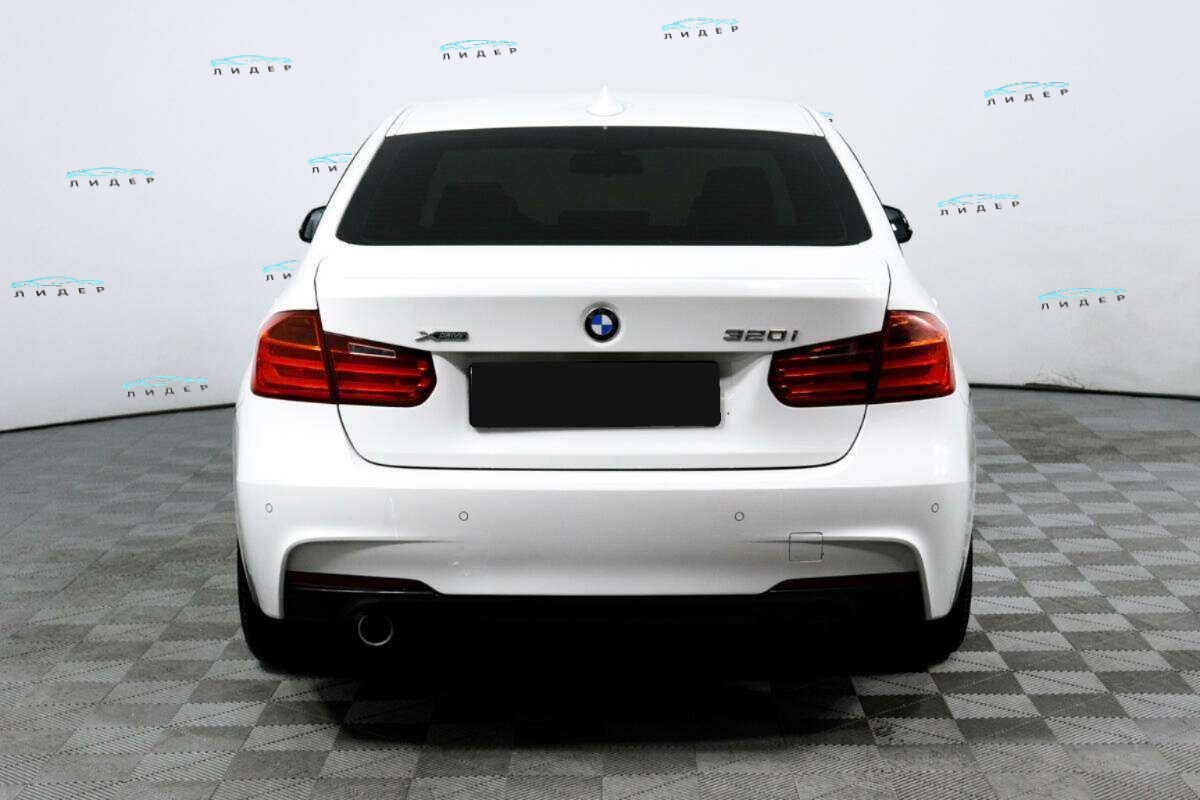 Б/У БМВ 3 серии 2014 года. Фото: #5