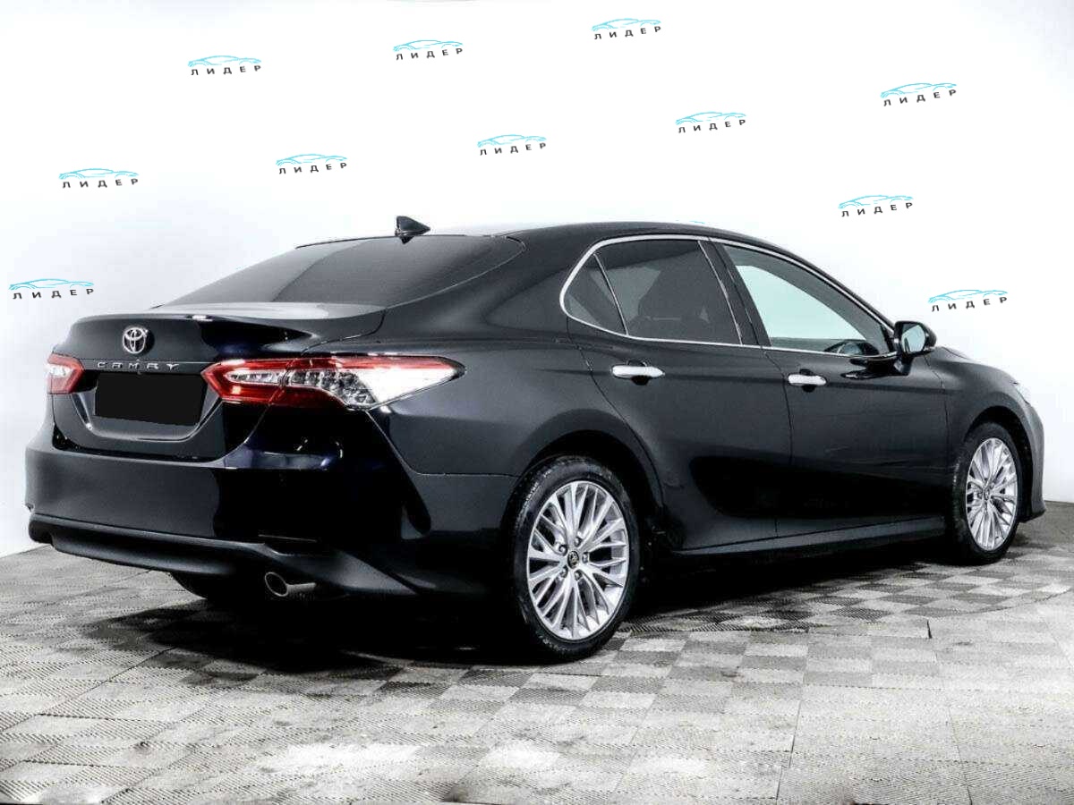 Б/У Тойота Камри 2019 года. Фото: #3