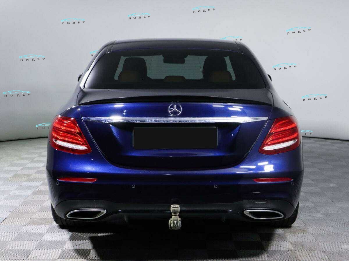 Б/У Мерседес-Бенц Е-Класс 2019 года. Фото: #5
