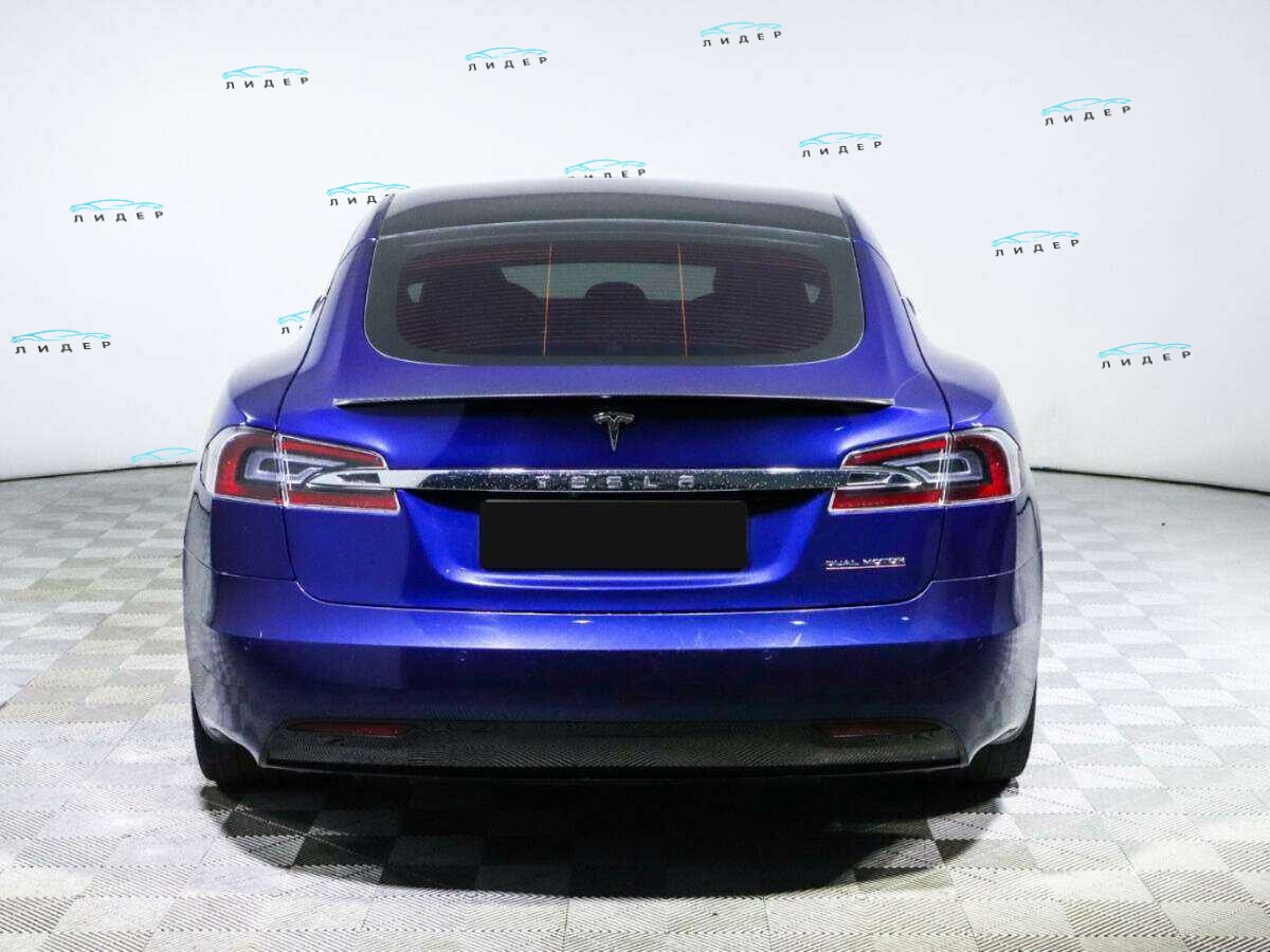 Б/У Тесла Модел С 2021 года. Фото: #5