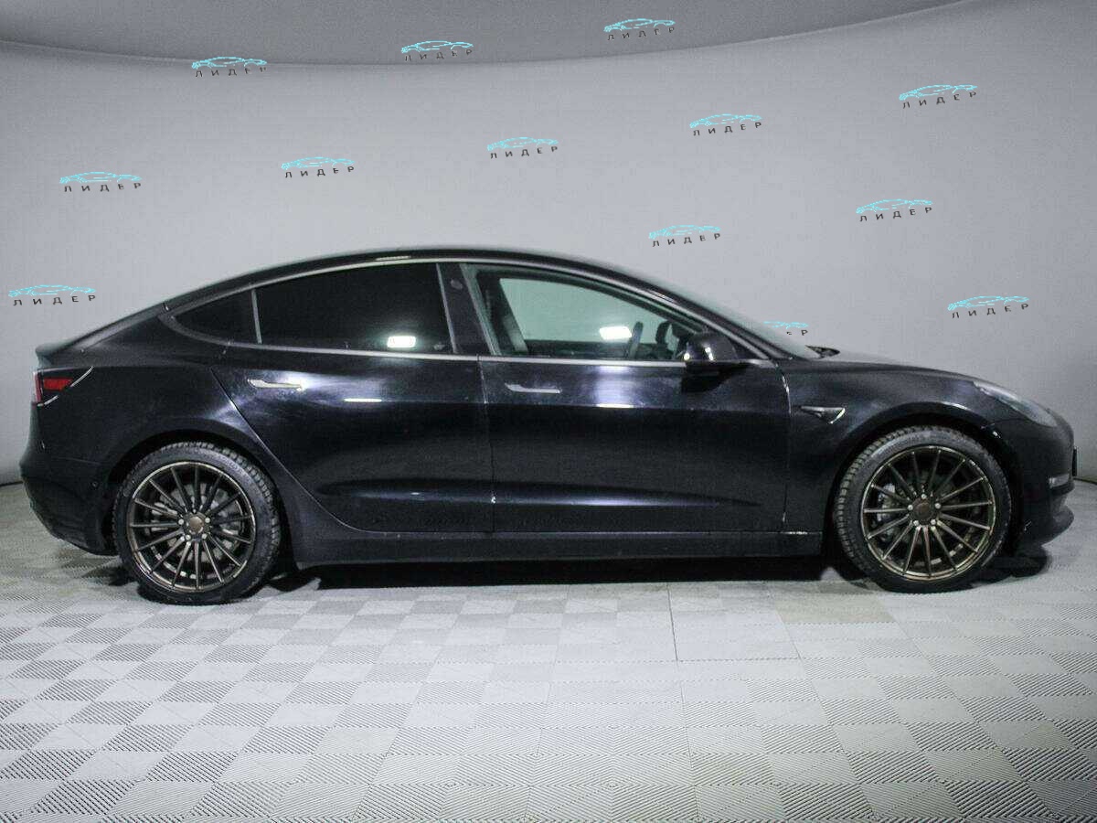 Б/У Тесла Модел 3 2019 года. Фото: #3