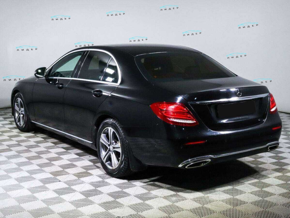 Б/У Мерседес-Бенц Е-Класс 2016 года. Фото: #5