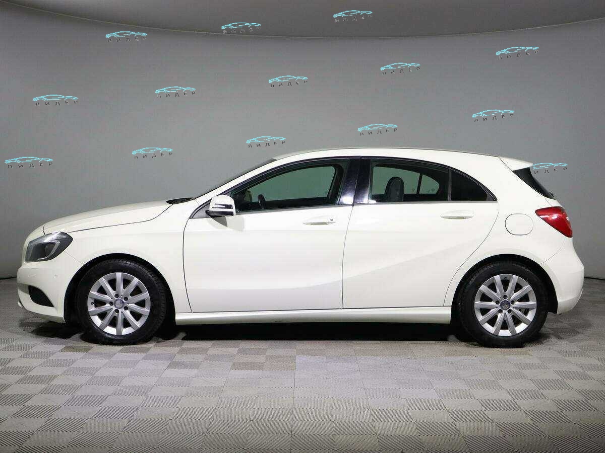 Б/У Мерседес-Бенц А-Класс 2014 года. Фото: #6