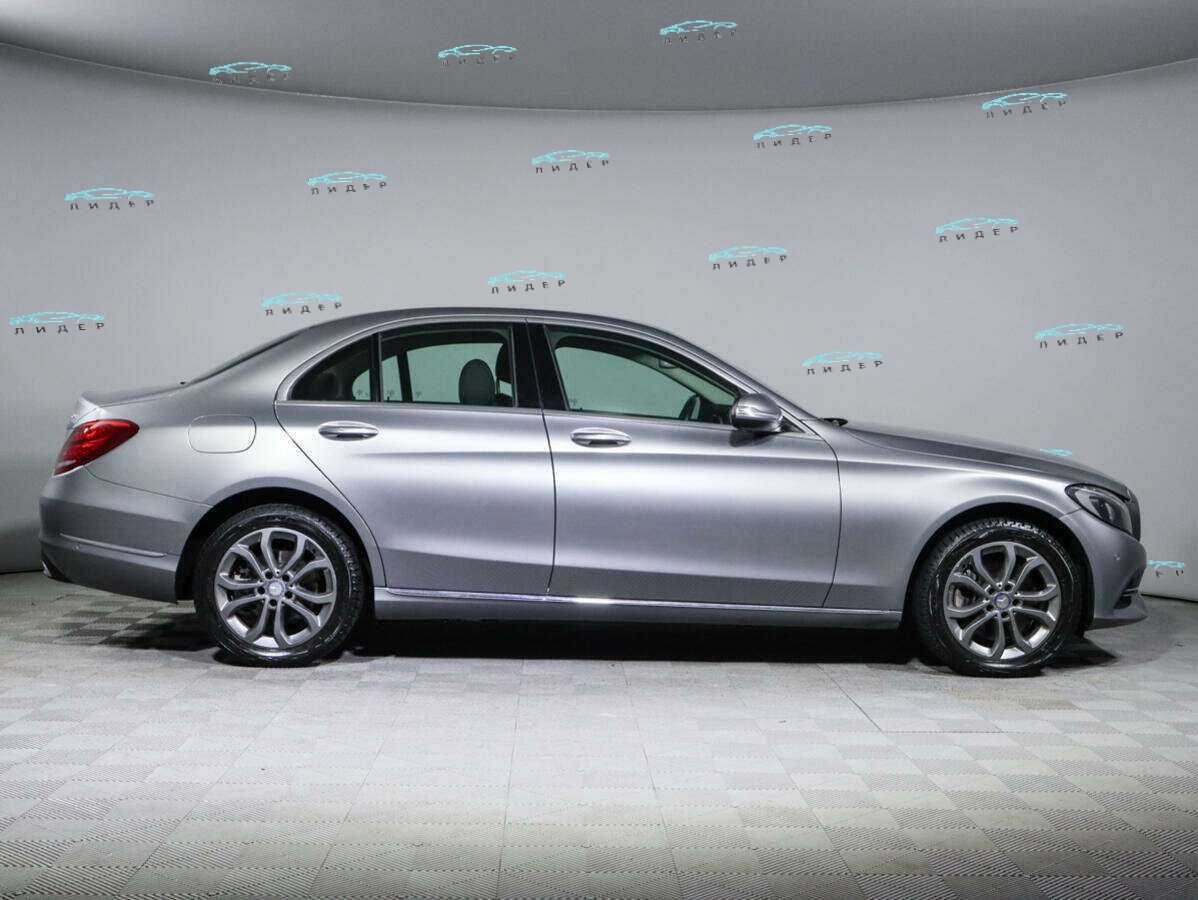 Б/У Мерседес-Бенц Ц-Класс 2015 года. Фото: #3